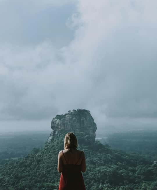Get a private driver for day tours around Sri Lanka - Key points to know before booking