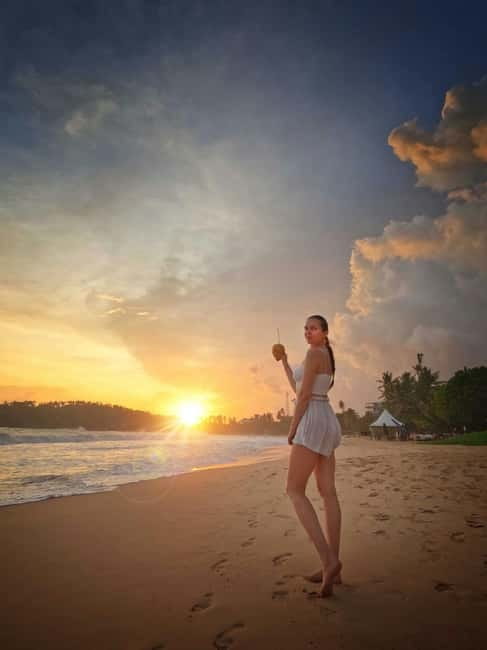 Get a private driver for day tours around Sri Lanka - Sigiriya and the Dambulla Cave Temple