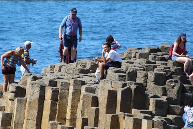Giants Causeway with Private Chauffeur Day Tour from Dublin - Bushmills Distillery in a 30-minute visit
