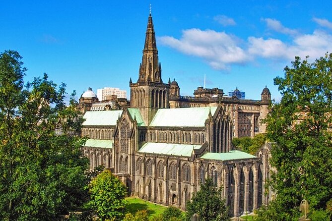 Glasgow Airport Transfer: Glasgow Airport GLA to Glasgow City in Luxury Van - The price and the value for different group sizes