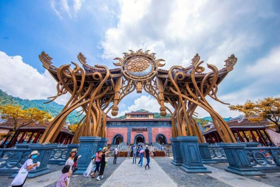 Golden Bridge- BaNa Hills & Marble Mountain By Private Car - Should you book this private Golden Bridge day?
