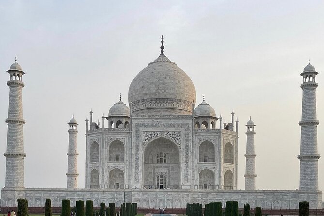 Golden Triangle Agra Jaipur with Namaste Private Driver India - Day 6: The Taj Mahal at sunrise