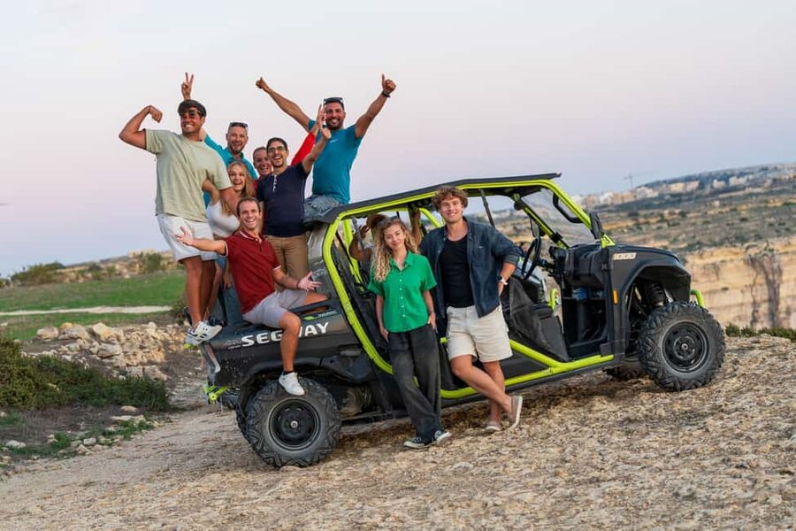 Gozo: All Inclusive 4x4 Chauffeured JEEP day safari - Comino by reserved boat