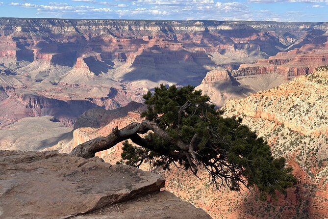 Grand Canyon Luxury Car Tour Experience - Hermit Trail and the color of ancient rock