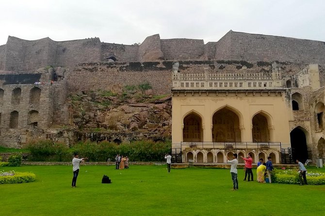 Half day Hyderabad tour to Golkonda fort & Qutub Shahi tombs in private car - Key points to know before booking