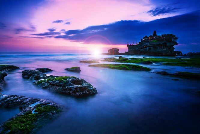 Half-Day Taman Ayun UNESCO and Tanah Lot Temple with private Car - Tanah Lot’s offshore shrine and sunset hour