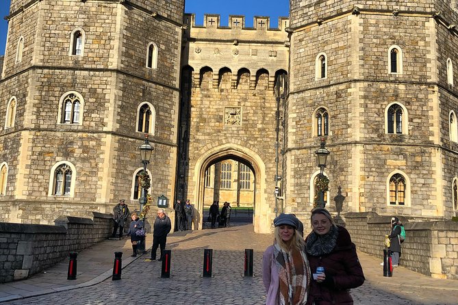 Half Day Tour to Windsor castle By Private Executive Car - What the $618.07 group price really buys