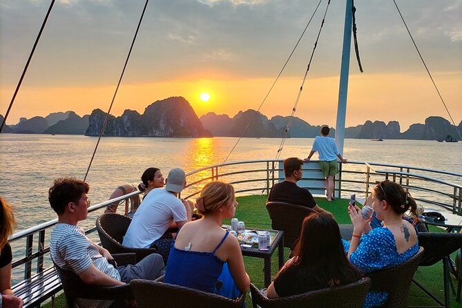 Halong Bay Day Trip 6hour: Buffet Lunch,Limousine bus,small group - Guide Nam and the human side of the trip