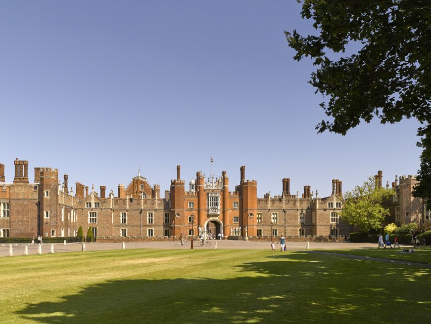 Hampton Court Palace and Windsor Castle Private Car Tour - Is $337 per person fair value?