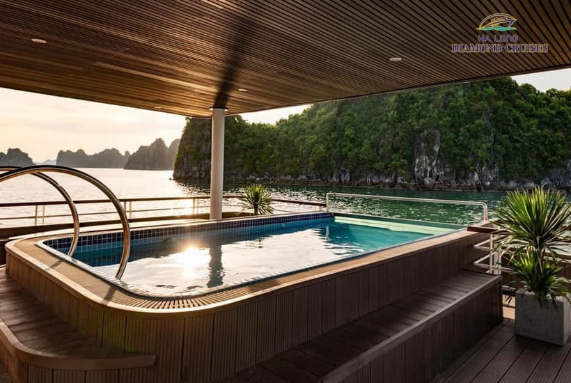 Hanoi:Best 5-Star Ha Long 1 Day Tour with limousine transfer - Who will enjoy this Ha Long Bay day trip