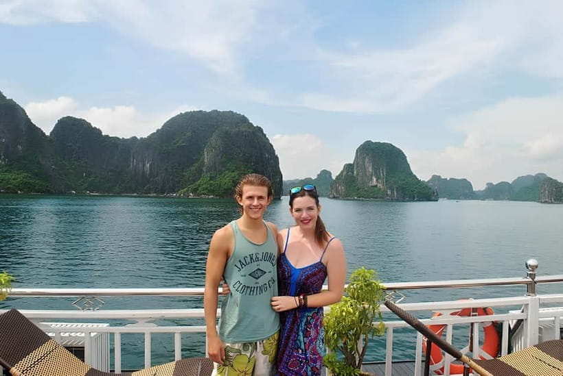 Hanoi:Best 5-Star Ha Long 1 Day Tour with limousine transfer - Sung Sot Cave and its 200 steps