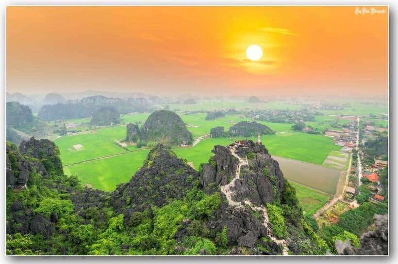 Hanoi: Full-Day Hoa Lu - Trang An & Mua Cave by Limousine - What the guide can add to the day