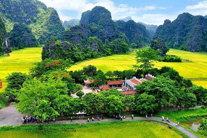 Hanoi - Hoa Lu - Tam Coc - Mua Cave - 1 Day / By Luxury Limousine & Small Group - Tam Coc by sampan, bicycle, and rice field