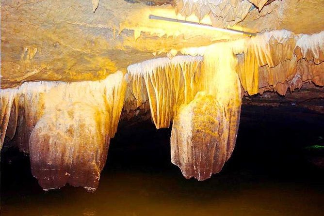 Hanoi - Hoa Lu - Tam Coc - Mua Cave - 1 Day / By Luxury Limousine & Small Group - Buffet lunch and the practical tradeoff