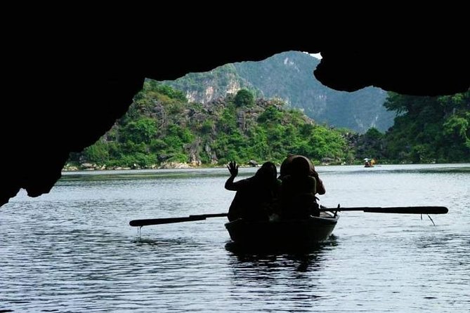 Hanoi - Hoa Lu - Trang An - Mua Cave - 1 Day Tour - Luxury Limousine From Hanoi - The boat ride: Tam Coc or Trang An?