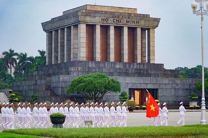 Hanoi: Private Customized City Tour with Hidden Gem, Train Street - Old Quarter alleys and everyday Hanoi