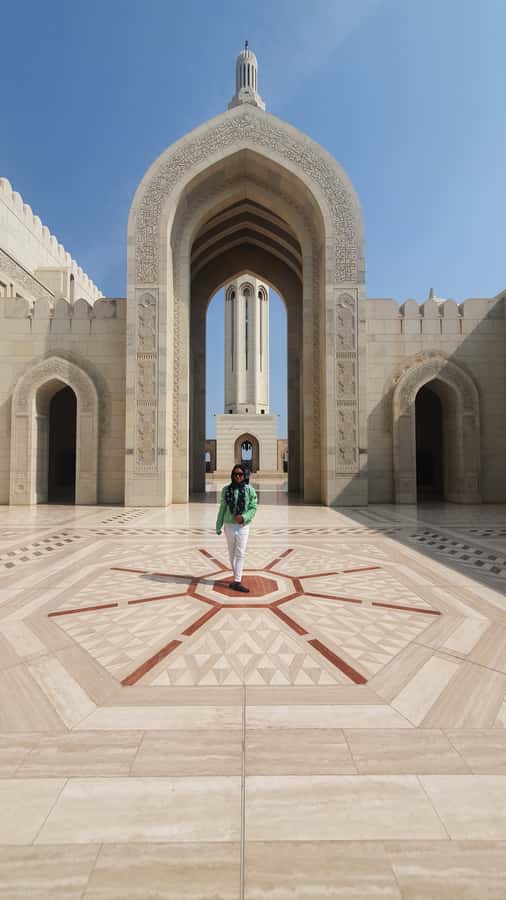 Highlights of Muscat city tour in private car with guide - Grand Mosque: begin with the most impressive stop