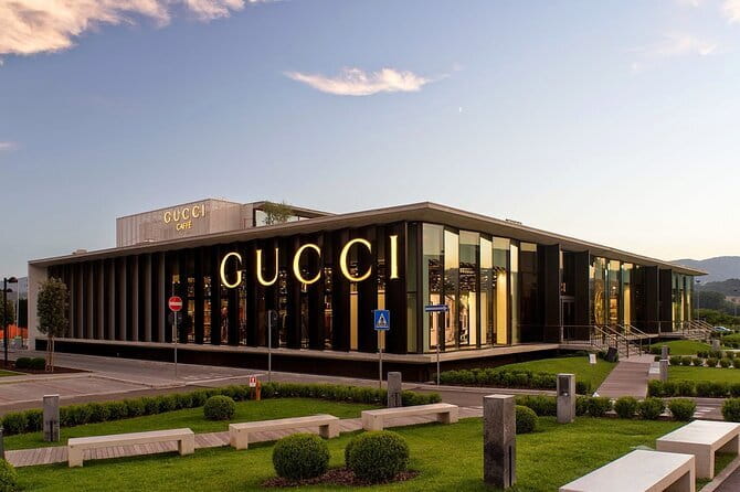 Hire a driver for The Mall Outlet - Limousine Service Florence - What you can shop for at The Mall Firenze