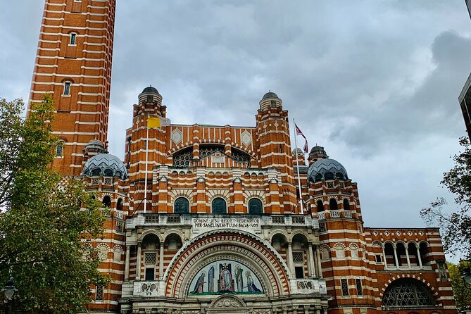 Historical City of London Private Sightseeing Day Tour - Kensington Palace and the royal finish