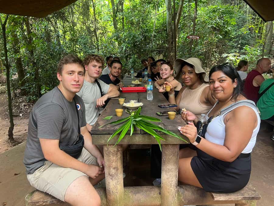 Ho Chi Minh City: Cu Chi Tunnels Ben Duoc VIP Limousine Tour - What the $49 price really includes