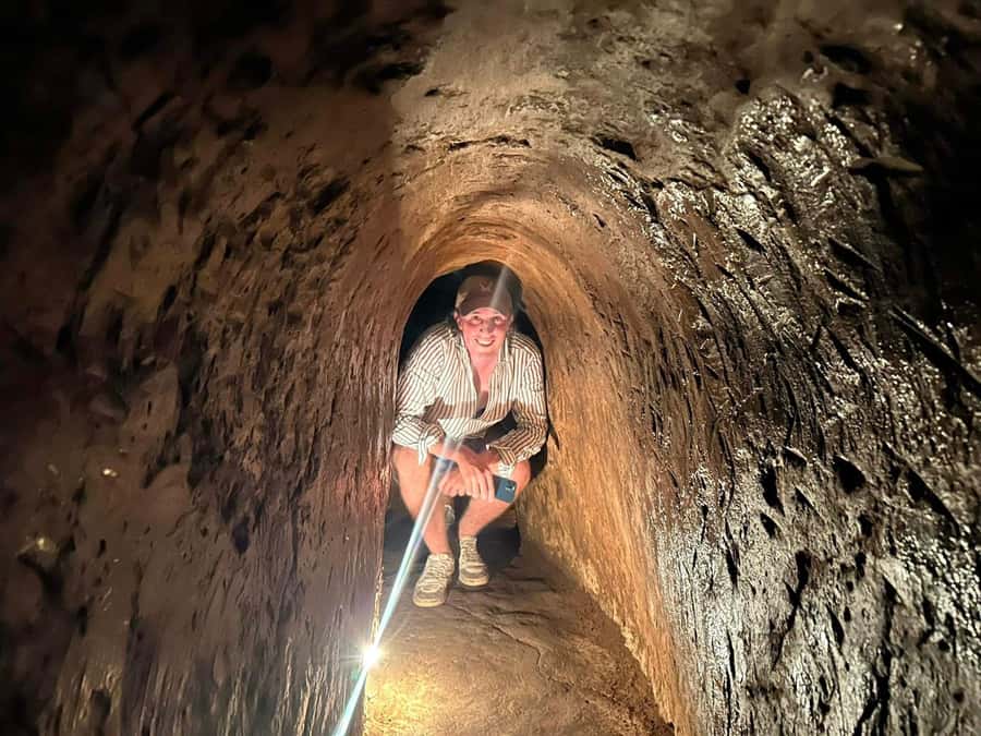Ho Chi Minh City: Cu Chi Tunnels Ben Duoc VIP Limousine Tour - Traps, weapons, and the mechanics of survival