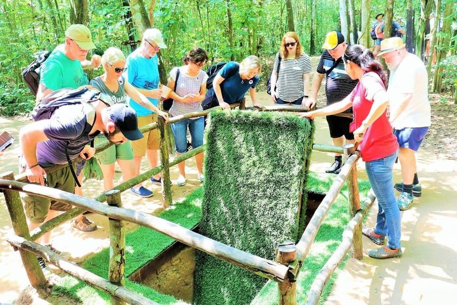 Ho Chi Minh: Cu Chi Tunnels–VIP Limousine (AM/PM) Lunch opt - Trapdoors, kitchens, and ventilation shafts