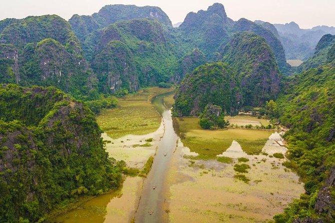 Hoa Lu - Tam Coc Luxury Small group 1D: Limousine bus, biking, boat trip, Lunch - Lunch in Tam Coc