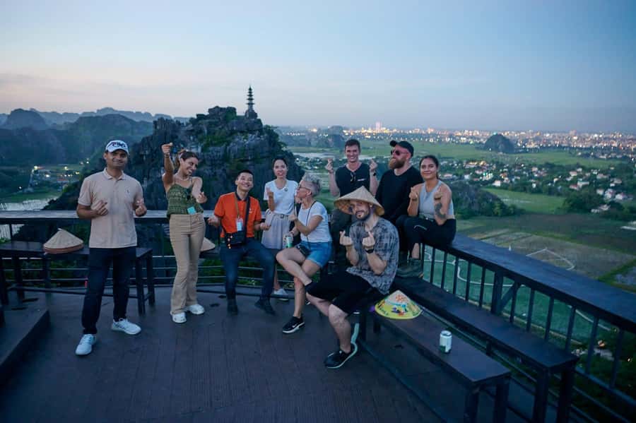 Hoa Lu - Tam Coc - Mua Cave / Limousine Transfer - Lunch in Ninh Binh, with a practical pause