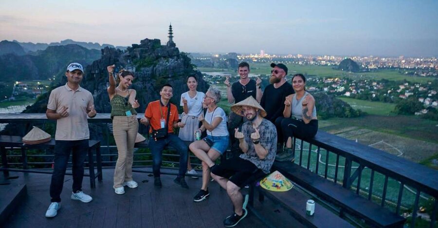 Hoa Lu - Tam Coc - Mua Cave / Limousine Transfer - Should you book it?