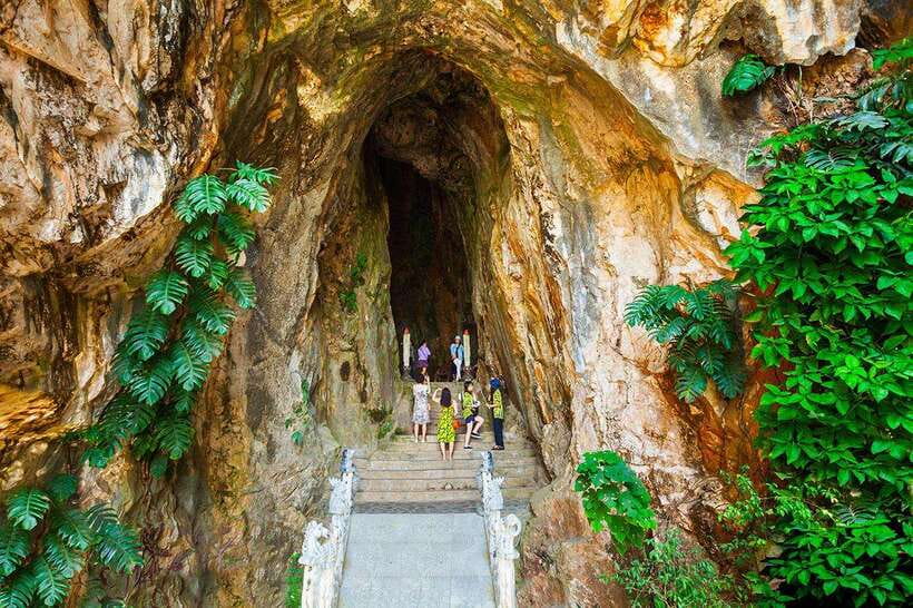 Hoi An/Da Nang: My Son Sanctuary - Golden Bridge by Car - Ba Na Hills and the Golden Bridge at 1,414 meters