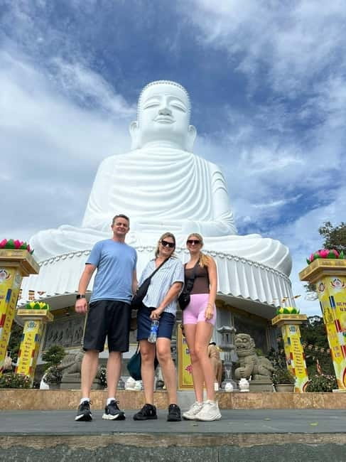 Hoi An/Da Nang: Private Car to BaNa Hills - Golden Bridge - French Village, shows, and the second cable car