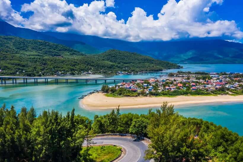 Hoi An: Private Car To/From Hue via Multi Attraction( 1-Way) - Marble Mountains rewards the longest stop