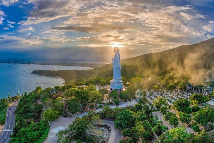 Hoi An: Private Car to Hue with Fabulous Stops Along the Way - Optional route 4: Golden Bridge at Ba Na Hills