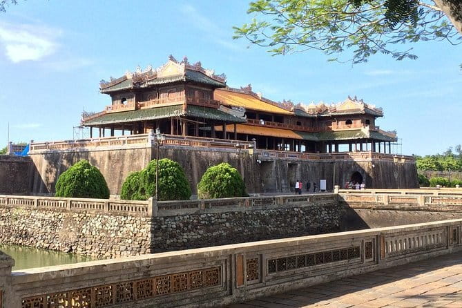 Hoi An to Dong Hoi rides by Private Car service - Hai Van Pass gives the journey its big view