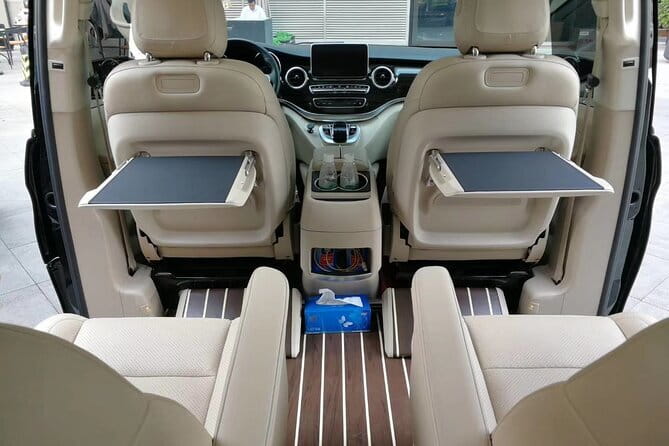 Hong Kong Airport Chauffeur Service, Hong Kong Airport Transfer - How this compares with a shared transfer
