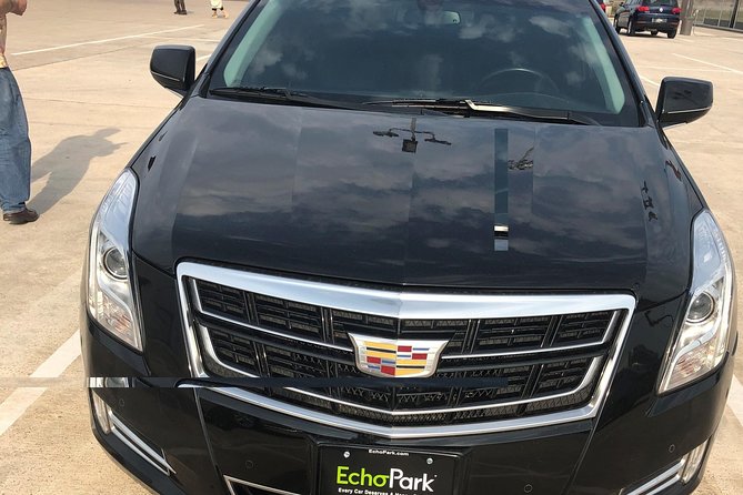 Houston Airport & Galveston cruise Port Transportation, SUV, Sedan&Limo Service - Meeting your chauffeur inside baggage claim