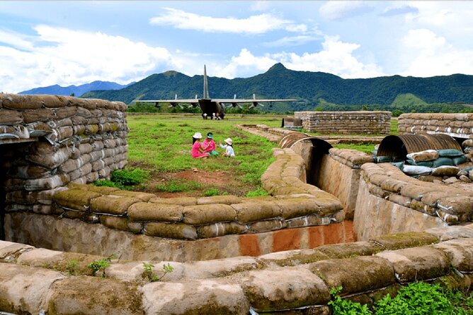 Hue DMZ Half or Full Day Transfer Trip from Hue or Phong Nha - A private car changes the pace