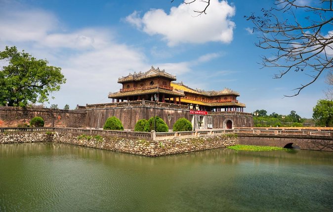 Hue Food Tour by Walking or Cyclo or Motorbike with Driver - Five things to know before booking