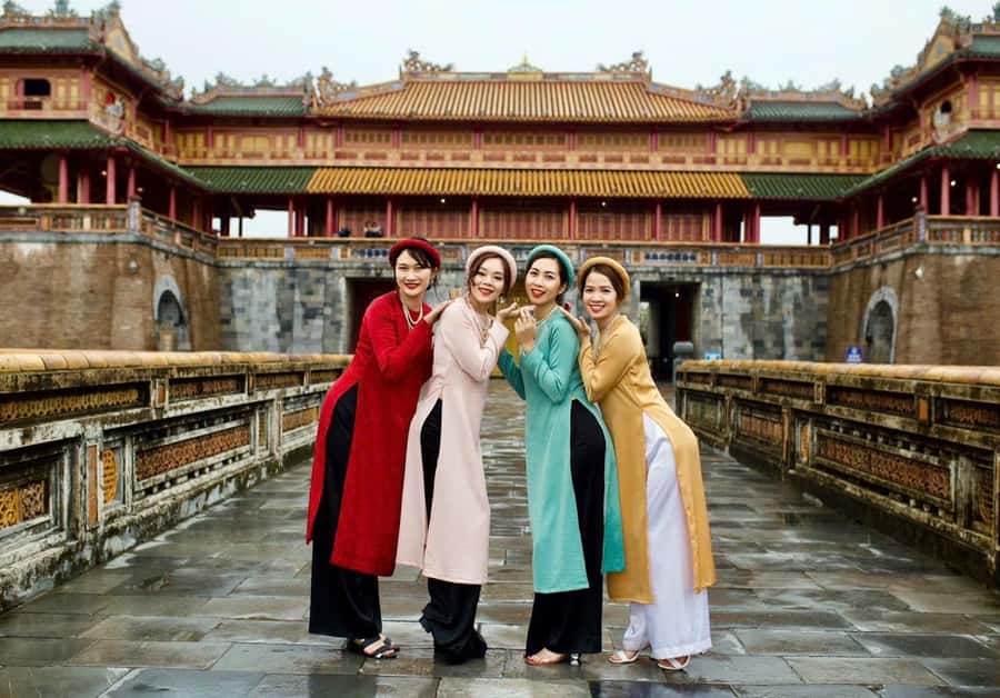Hue: Imperial City, Royal Tombs Tour & More by Private Car - Key points to know before booking
