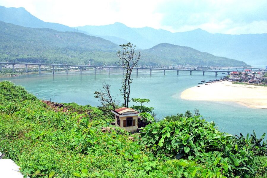 Hue: Private Car to Hoi An via Fabulous Stops - An Bang Cemetery, the City of Ghosts