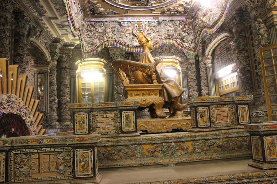 Hue: Royal Tombs & Imperial City Tour by Private Car - The Imperial City and the Nguyen court