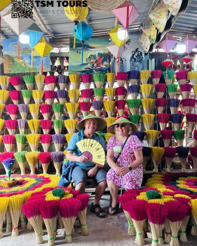 Hue: Royal Tombs & Pagoda Tour By Dragon Boat & Private Car - Thien Mu Pagoda and the short Perfume River cruise