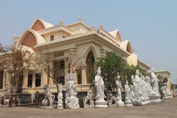 Hue to Hoi An by Private Car with Sightseeing Stops - Crossing Hai Van Pass by private car