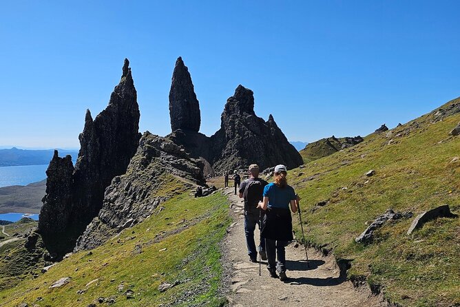 Isle of Skye 3-Day Privately Guided Tour in Luxury Minivan - Day 3: Kintail, Loch Ness, and the road back south