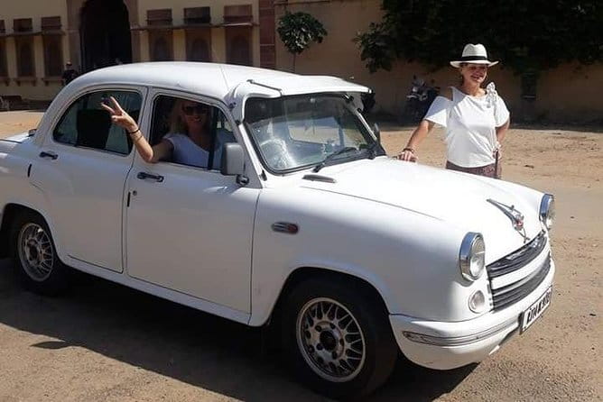 Jaipur sightseeing by private car with guide - Key points at a glance