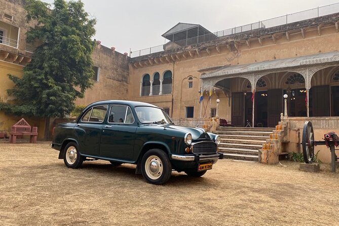 Jaipur sightseeing tour - with private car & guide - Panna Meena ka Kund offers a short change of pace