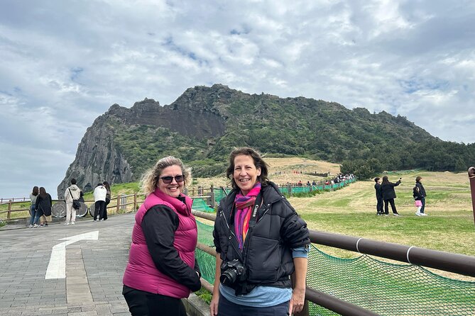 Jeju Island Popular Sightseeing Private Car Charter Tour 5/9hours - The nine-hour option gives Jeju room to breathe