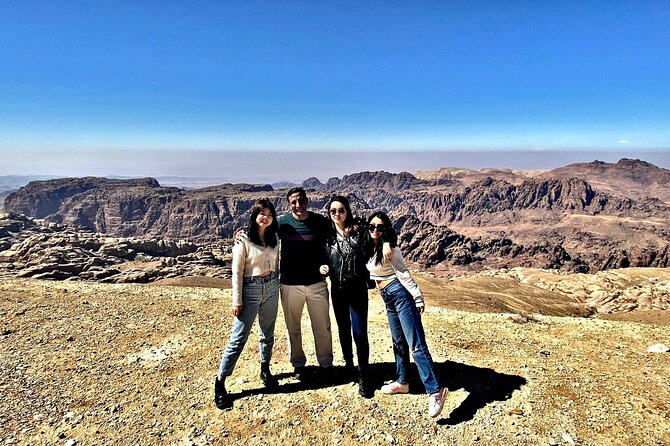 Jordan Tour: Private Driver - Luxurious car - Petra and longer custom itineraries