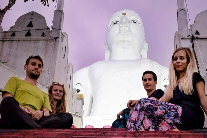 Kandy City guide Tour and day trip private luxury car and van - Key points before you book