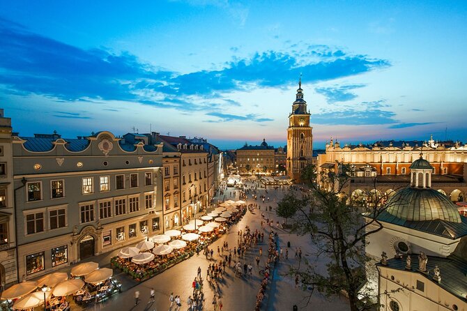 Katowice Airport Krakow Private Transfer, Private Driver Service - Meeting your driver at the arrival gate